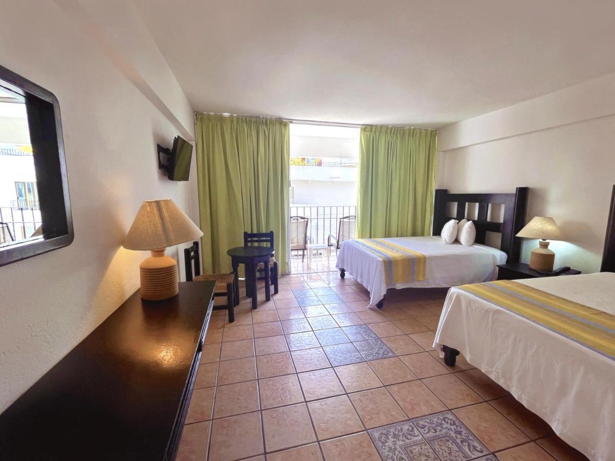 Hotel Delfin Puerto Vallarta Exteriör bild