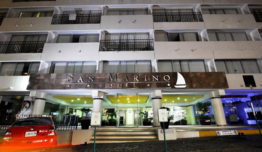 Hotel Delfin Puerto Vallarta Exteriör bild